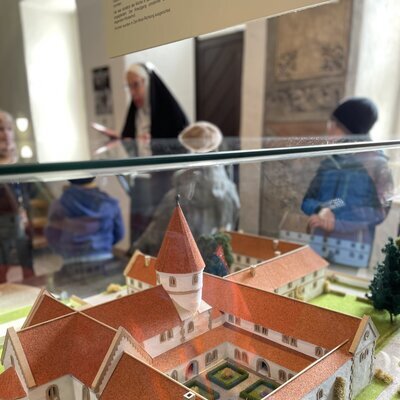 Führung mit Nonne Hildegard 