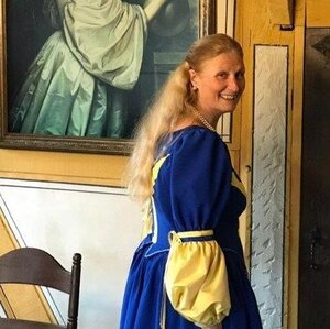 Gästeführerin Alinda van der Vooren-Tralau als Königin Christine